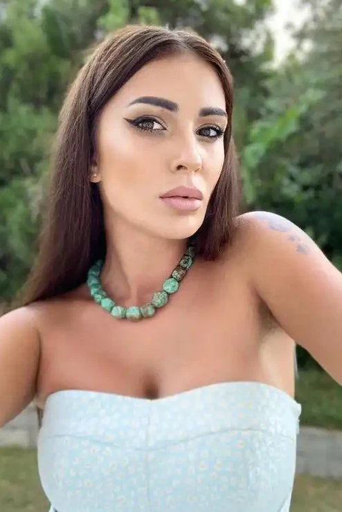 Beirut Escort Girl Erais 